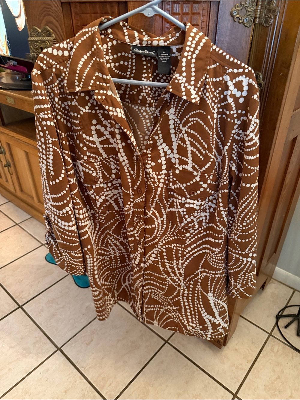 Maggie Barnes Brown & White Swirl Dot Button-Down Shirt